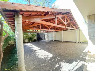Casa com 4 Quartos para alugar, 334m² no Santo Amaro, São Paulo