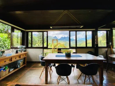 Casa de Condomínio com 3 Quartos à venda, 189m² no Vargem Grande, Teresópolis