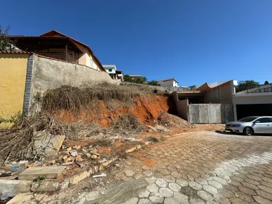 Lote/Terreno à venda, 428m² no Lagoa Seca, São Lourenço
