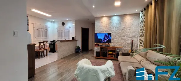Sobrado com 3 Quartos à venda, 250m² no Jardim Santo André, Santo André