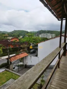 Casa com 3 Quartos para alugar, 280m² no Maria Paula, Niterói