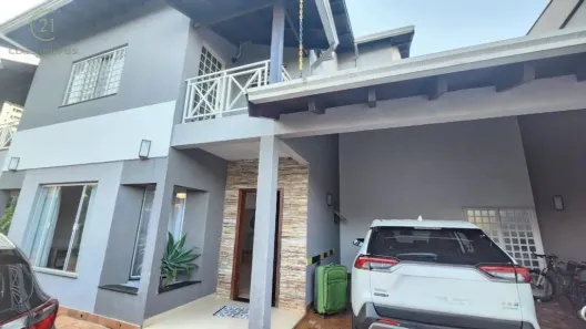 Casa com 4 Quartos para alugar, 300m² no Parque Residencial Alcântara, Londrina