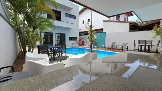 Sobrado com 3 Quartos à venda, 181m² no Balneário Califórnia, Caraguatatuba