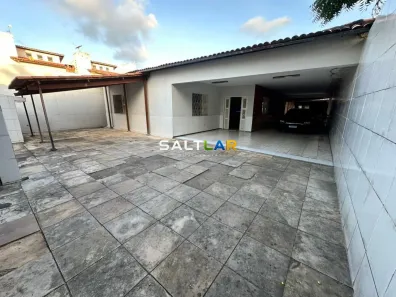 Casa com 3 Quartos à venda, 273m² no Boa Vista-Castelão, Fortaleza