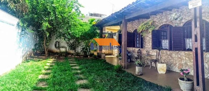 Casa com 4 quartos — Ouro Preto, Belo Horizonte