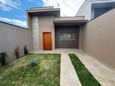 Casa com 3 Quartos para alugar, 130m² no Sabará III, Londrina