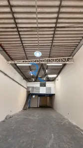 Galpão/Depósito/Armazém para alugar, 225m² no Vila Nova Manchester, São Paulo