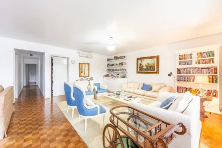 Casa com 4 Quartos à venda, 340m² no Vila Assunção, Porto Alegre