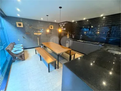 Sobrado com 3 Quartos à venda, 196m² no Parque Maria Domitila, São Paulo