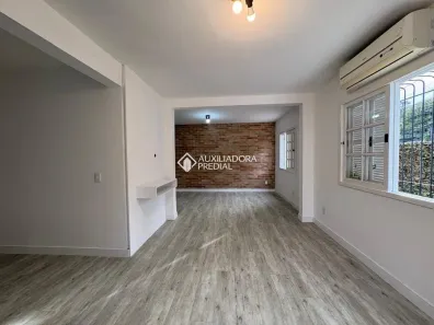Casa com 3 Quartos para alugar, 170m² no Nonoai, Porto Alegre