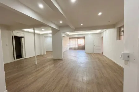 Sala Comercial à venda, 135m² no Centro, Curitiba