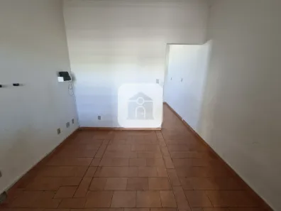 Casa com 3 Quartos para alugar, 40m² no Tibery, Uberlândia
