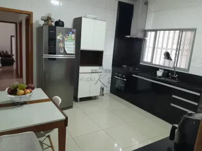 Casa com 3 Quartos para alugar, 144m² no Jardim Oriente, São José dos Campos