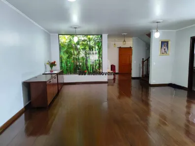 Sobrado com 3 Quartos à venda, 210m² no Vila Divina Pastora, São Paulo