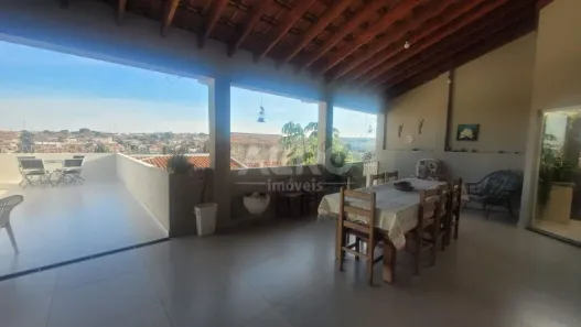 Casa com 3 Quartos à venda, 300m² no Jardim Godoy, Bauru