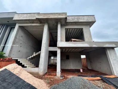 Sobrado com 3 Quartos à venda, 275m² no Jardim Ypê, Paulínia