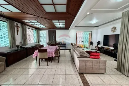 Casa com 4 Quartos à venda, 378m² no Curió-Utinga, Belém