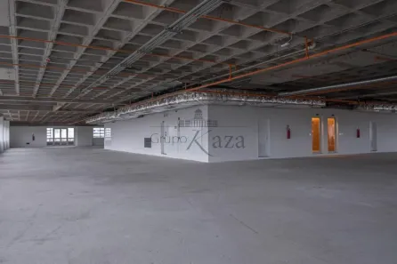 Ponto Comercial para alugar, 557m² no Várzea da Barra Funda, São Paulo