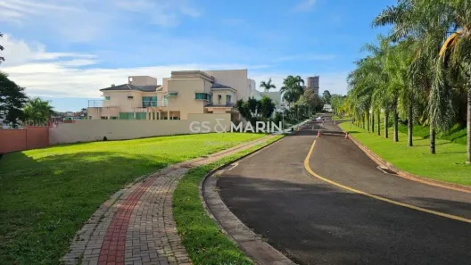 Lote/Terreno à venda, 830m² no Vivendas do Arvoredo, Londrina