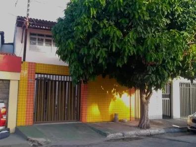 Casa com 6 Quartos à venda, 280m² no Treze de Julho, Aracaju