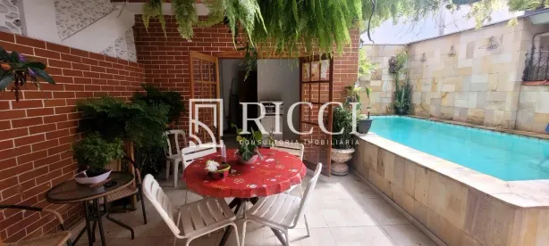 Casa com 3 Quartos à venda, 240m² no Embaré, Santos