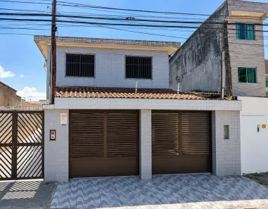 Sobrado com 3 Quartos à venda, 91m² no Vila Voturua, São Vicente