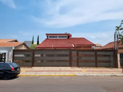 com 5 Quartos à venda, 226m² no Vila Gomes, Campo Grande