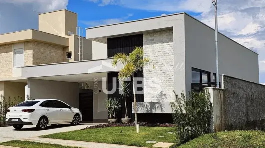 Casa de Condomínio com 3 Quartos à venda, 195m² no Jardins Nápoles, Senador Canedo