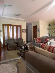 Sobrado com 3 Quartos para alugar, 230m² no Jardim América, Taboão da Serra
