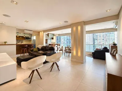 Apartamento com 2 Quartos para alugar, 105m² no Cidade Monções, São Paulo