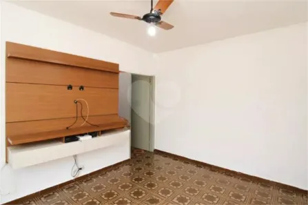 Casa com 2 Quartos à venda, 156m² no Jardim Modelo, São Paulo