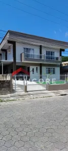 Sobrado com 3 Quartos à venda, 135m² no Tabuleiro dos Oliveiras, Itapema