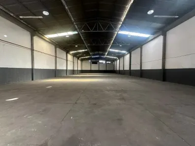 Galpão/Depósito/Armazém à venda, 1400m² no Penha, Rio de Janeiro