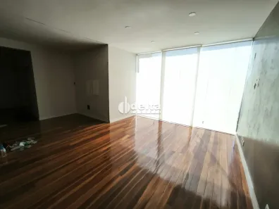 Ponto Comercial para alugar, 376m² no Tabajaras, Uberlândia