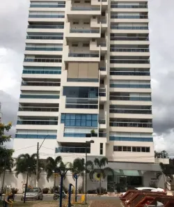 Apartamento com 3 Quartos para alugar, 169m² no Setor Bueno, Goiânia