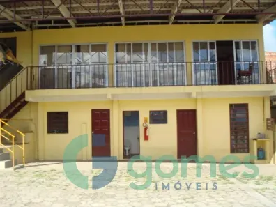 Casa com 1 Quarto para alugar, 500m² no Portão, Curitiba