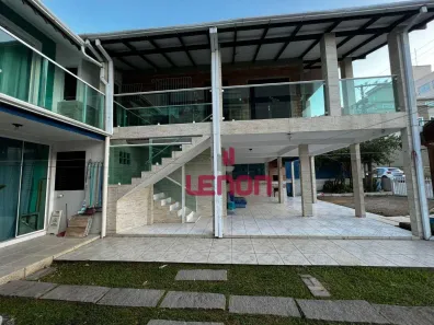 Imóvel Comercial com 8 Quartos à venda, 300m² no Centro, Bombinhas