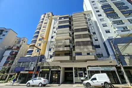 Apartamento com 3 Quartos para alugar, 100m² no Centro, Passo Fundo