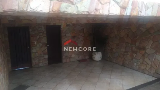 Casa com 4 Quartos à venda, 256m² no Santa Amélia, Belo Horizonte