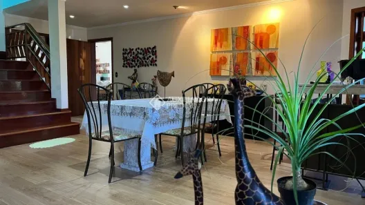 Sobrado com 3 Quartos à venda, 307m² no Estância Velha, Canoas