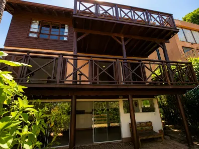 Casa com 3 Quartos à venda, 206m² no Lagoa da Conceição, Florianópolis