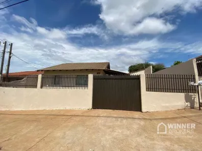 Casa com 5 Quartos à venda, 197m² no Vila Marumby, Maringá