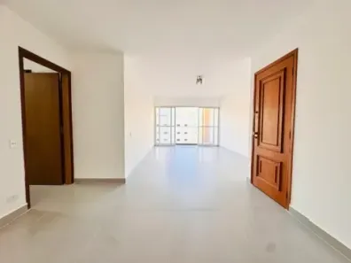 Casa com 3 Quartos para alugar, 117m² no Indianópolis, São Paulo