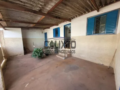 Casa com 3 Quartos à venda, 120m² no Tocantins, Uberlândia