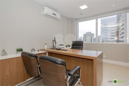 Sala Comercial à venda, 36m² no Santana, Porto Alegre