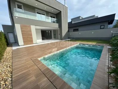 Casa com 3 Quartos à venda, 255m² no Pedra Branca, Palhoça
