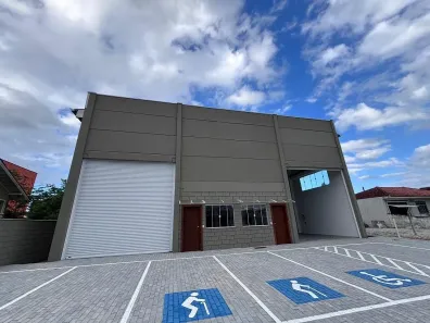 Galpão/Depósito/Armazém para alugar, 880m² no Rio Caveiras, Biguaçu