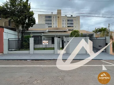 Casa com 4 Quartos à venda, 285m² no Centro, Arapongas