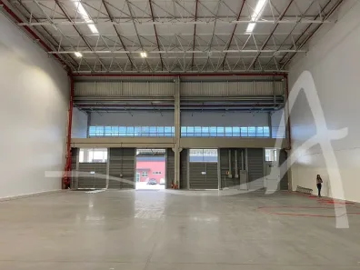 Galpão/Depósito/Armazém para alugar, 1400m² no Itaqui, Itapevi