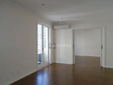 Apartamento com 2 Quartos para alugar, 204m² no Cerqueira César, São Paulo